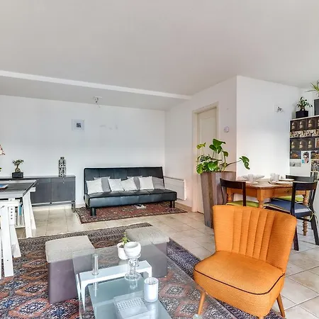 Cozy With Terrace Страсбург